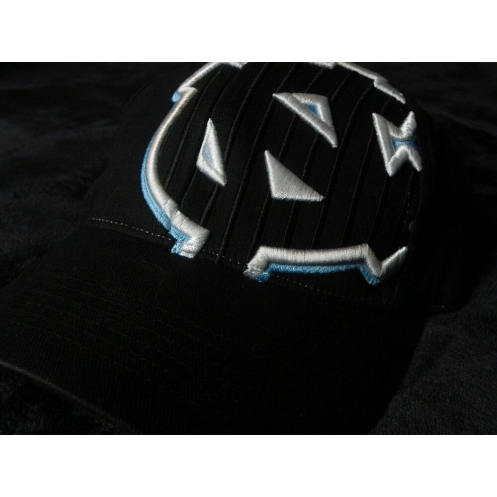 Top of the World UNC Tar Heels One-Fit Black Embroidered Logo Fitted Hat Cap